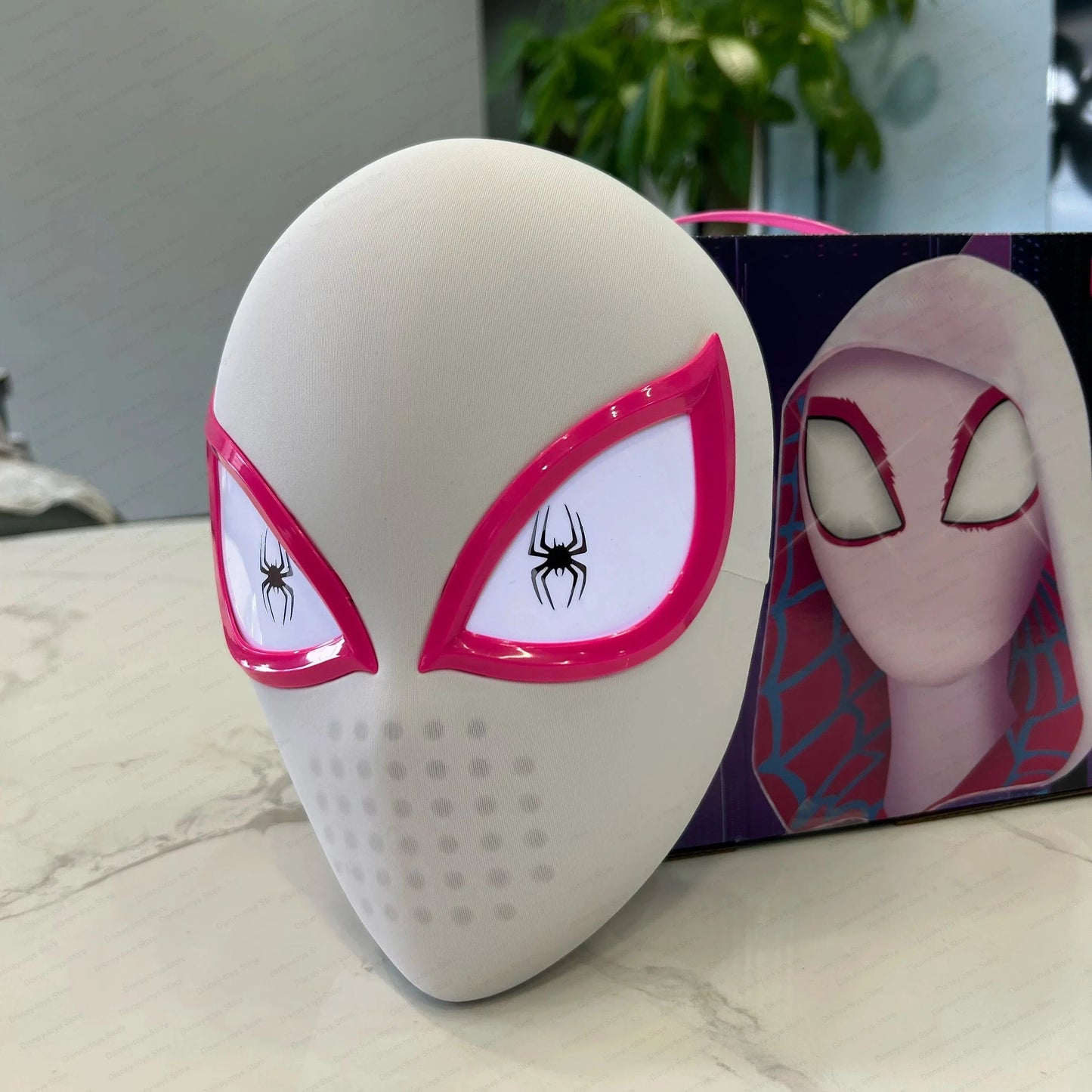 gwen mask
